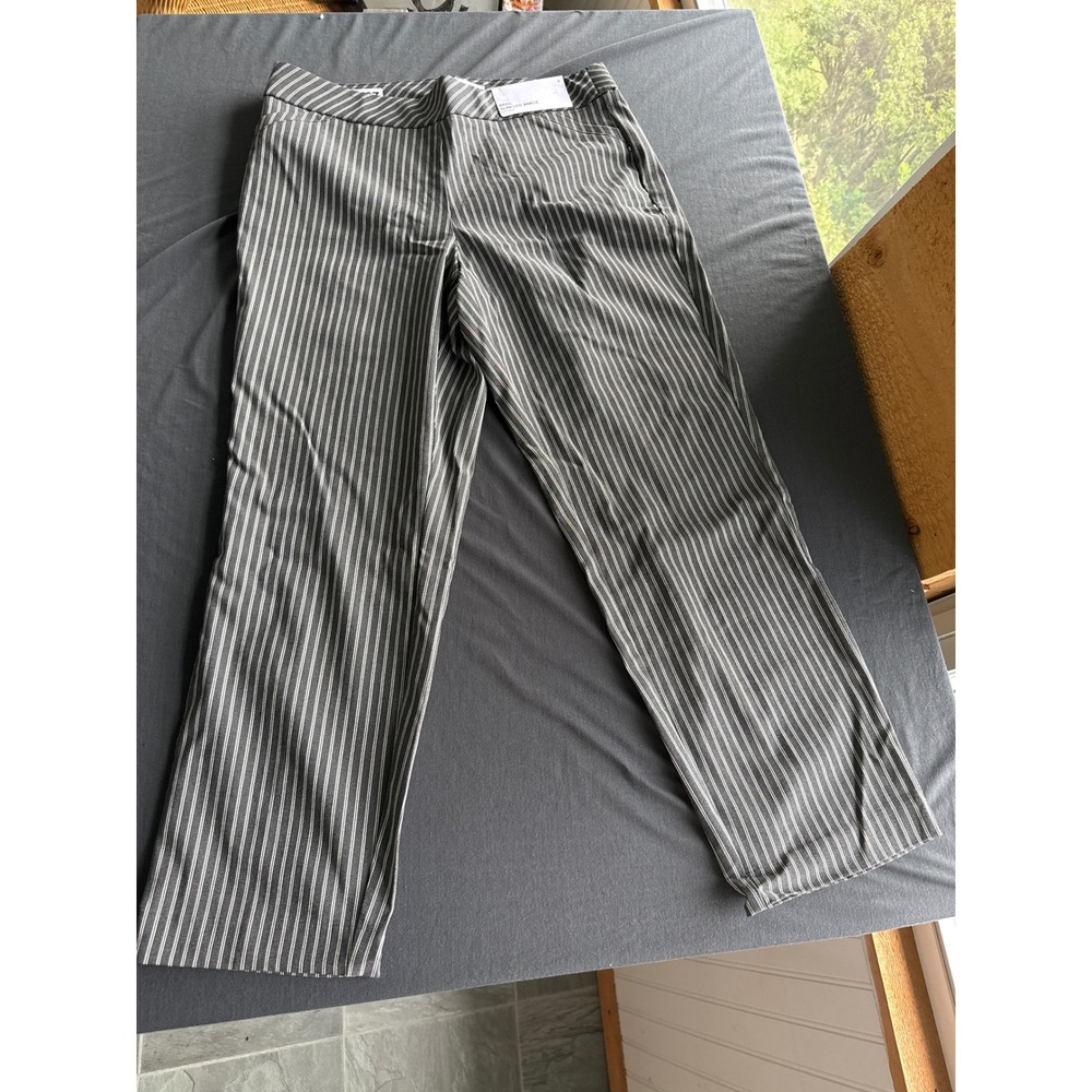 Liz Claiborne April Slim Leg Ankle Pants Grey Pinstripe Mid-Rise Trousers Size 6